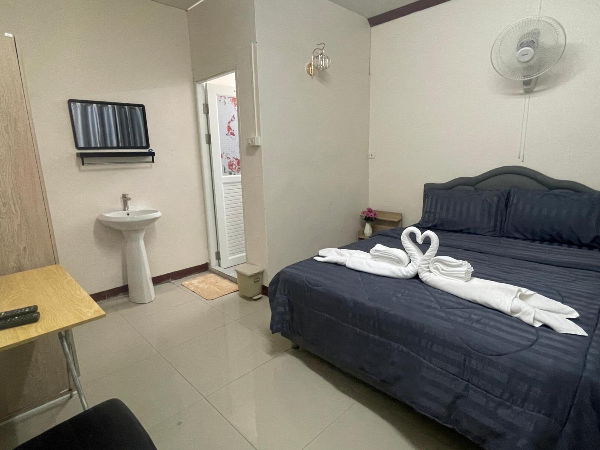 2B Cozy Hostel ตรัง Exteriör bild