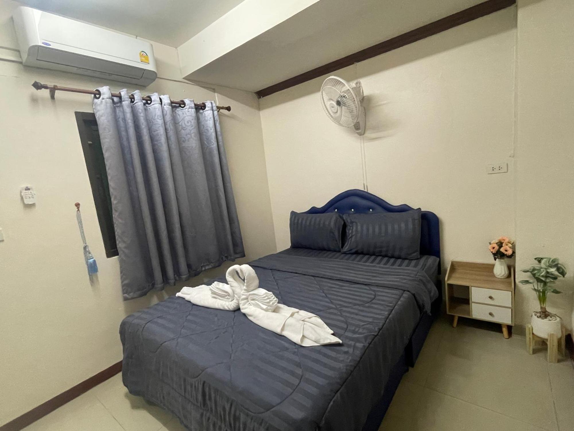 2B Cozy Hostel ตรัง Exteriör bild
