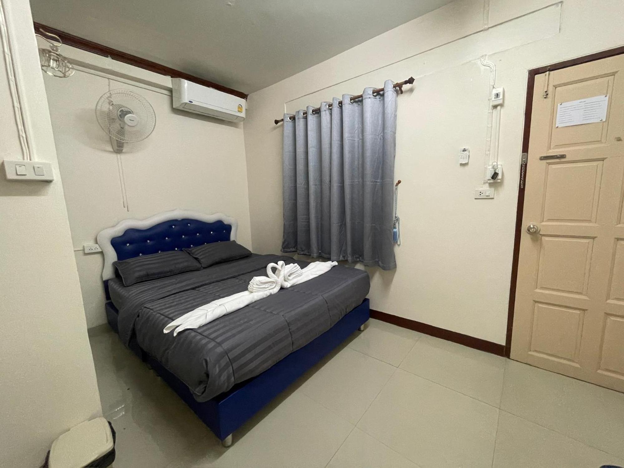 2B Cozy Hostel ตรัง Exteriör bild