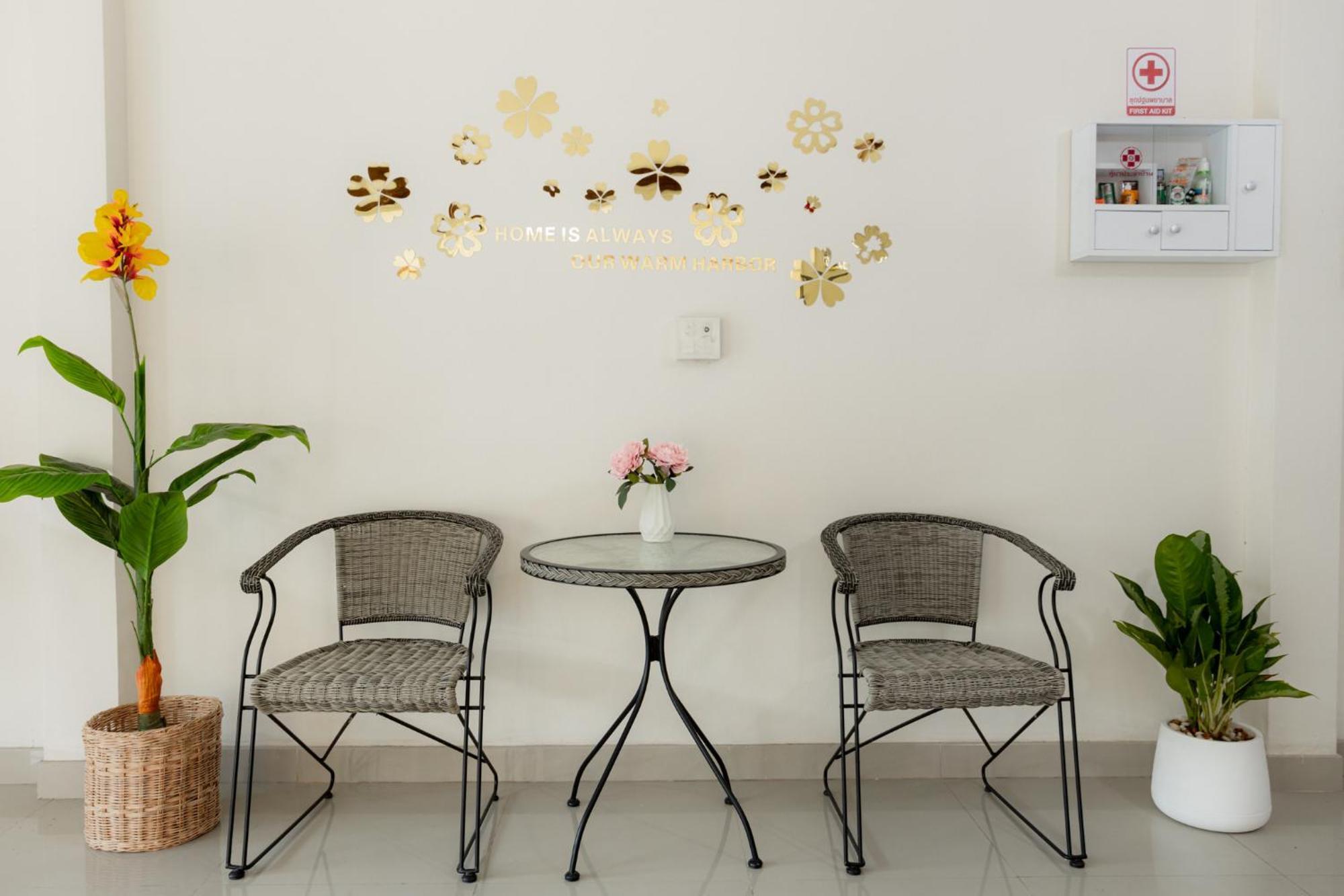 2B Cozy Hostel ตรัง Exteriör bild