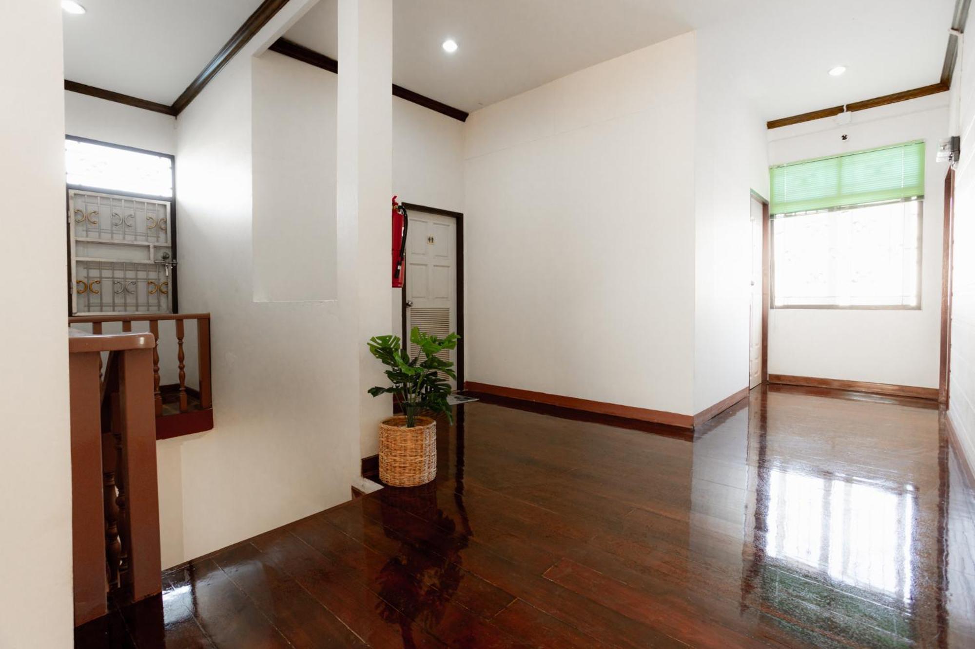 2B Cozy Hostel ตรัง Exteriör bild