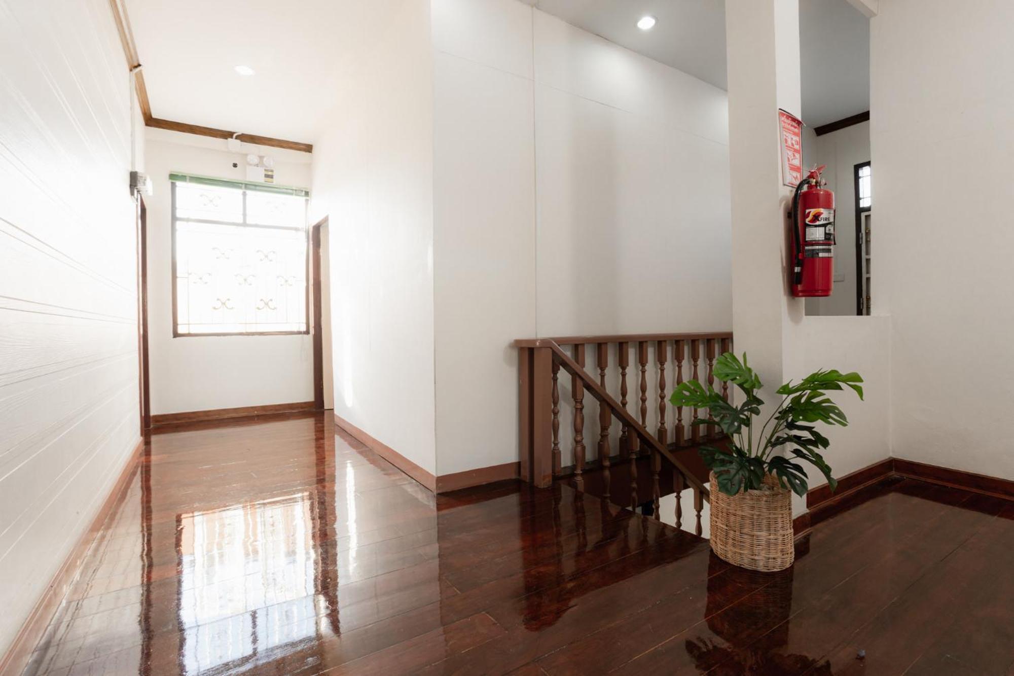 2B Cozy Hostel ตรัง Exteriör bild