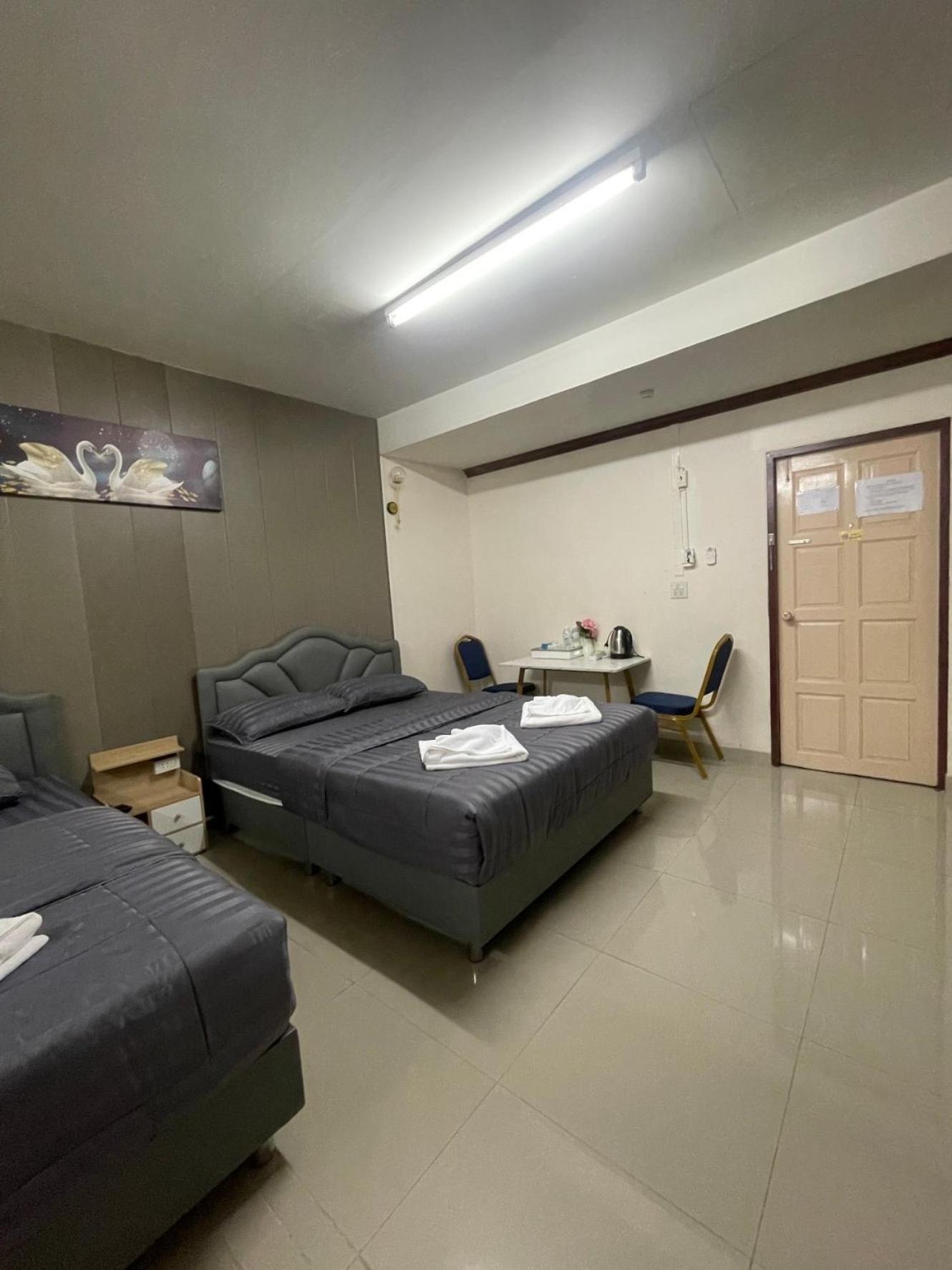 2B Cozy Hostel ตรัง Exteriör bild