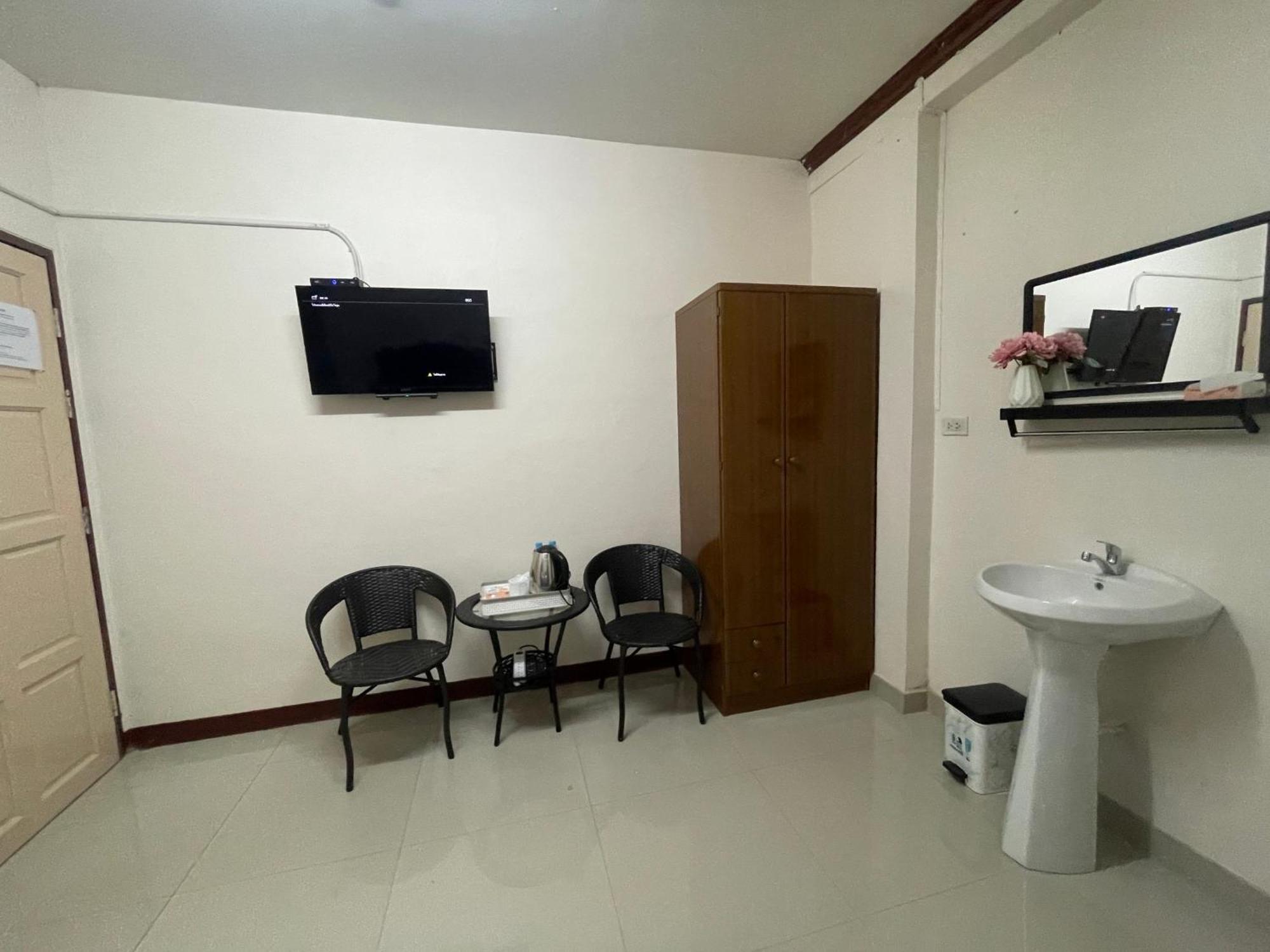 2B Cozy Hostel ตรัง Exteriör bild